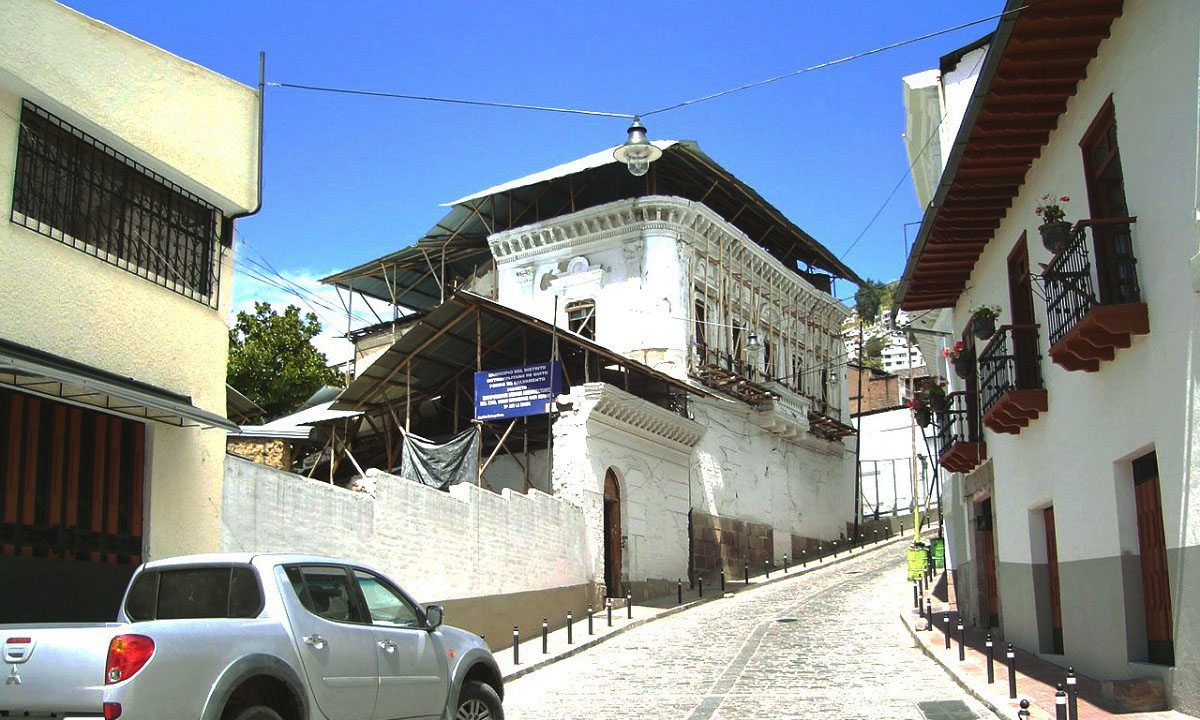 Evaluación de los estudios correspondientes a las Ingenierías Estructural, Hidrosanitarias, Eléctrica, Climatización, Especificaciones Técnicas, Presupuesto y Programación de Obra para la Rehabilitación del Teatro Capitol, Quito.